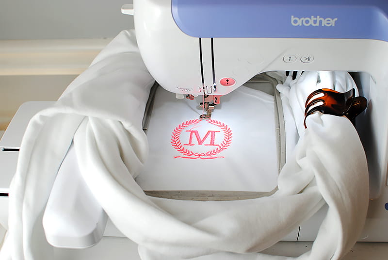 Sweater Monogram DIY STEP-EIGHT